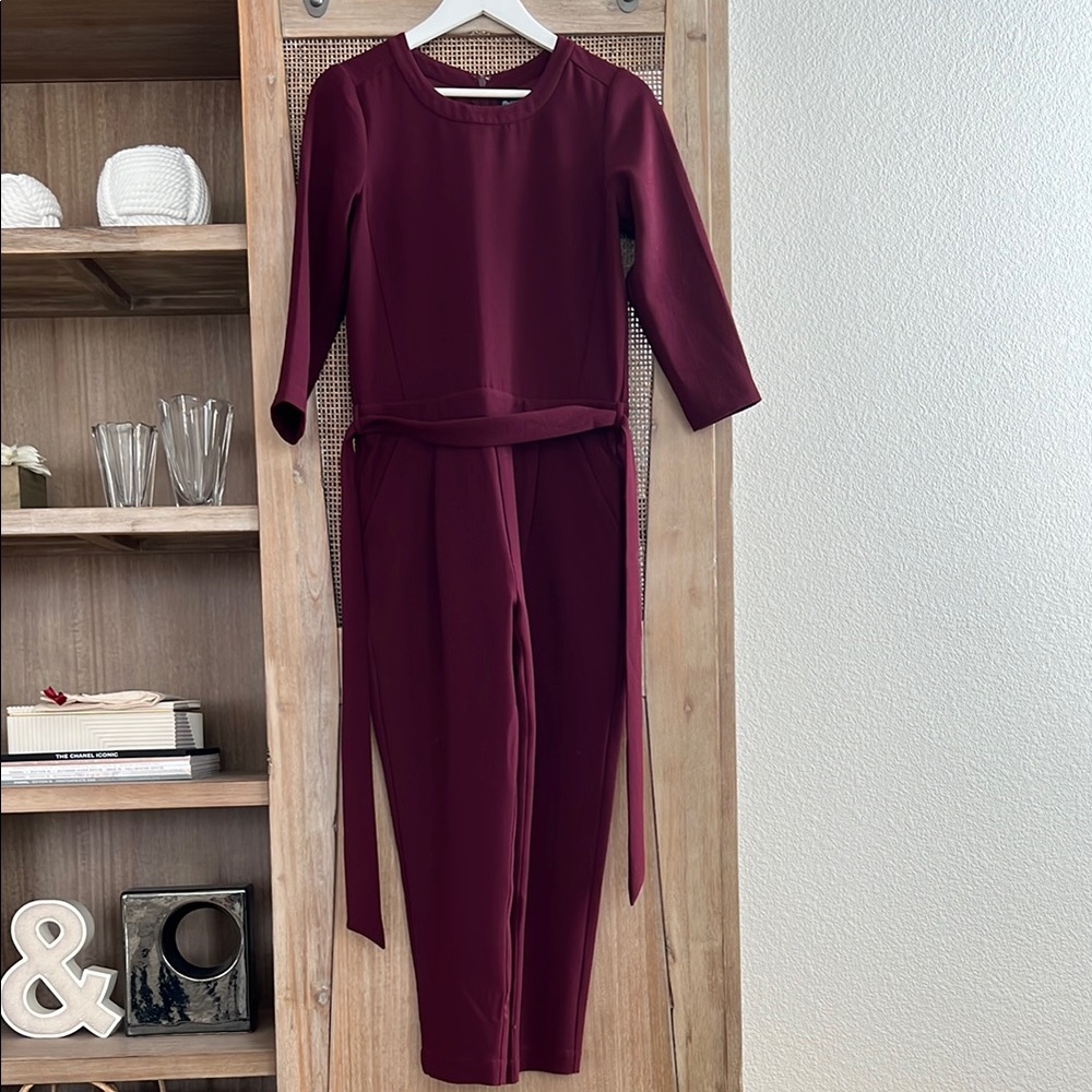 Madewell Sloan Women's Burgundy Jumpsuit size 0 Belted Crepe Relax Fit